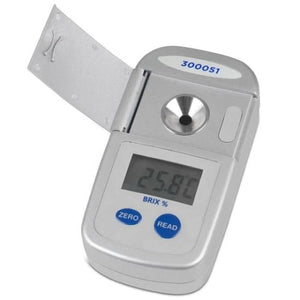 Pocket Digital Refractometer - Brix 0 to 65% 300051