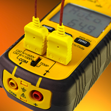 True-RMS clamp meter with 600A DC current measurement, inrush current detection, and magnetic DL589